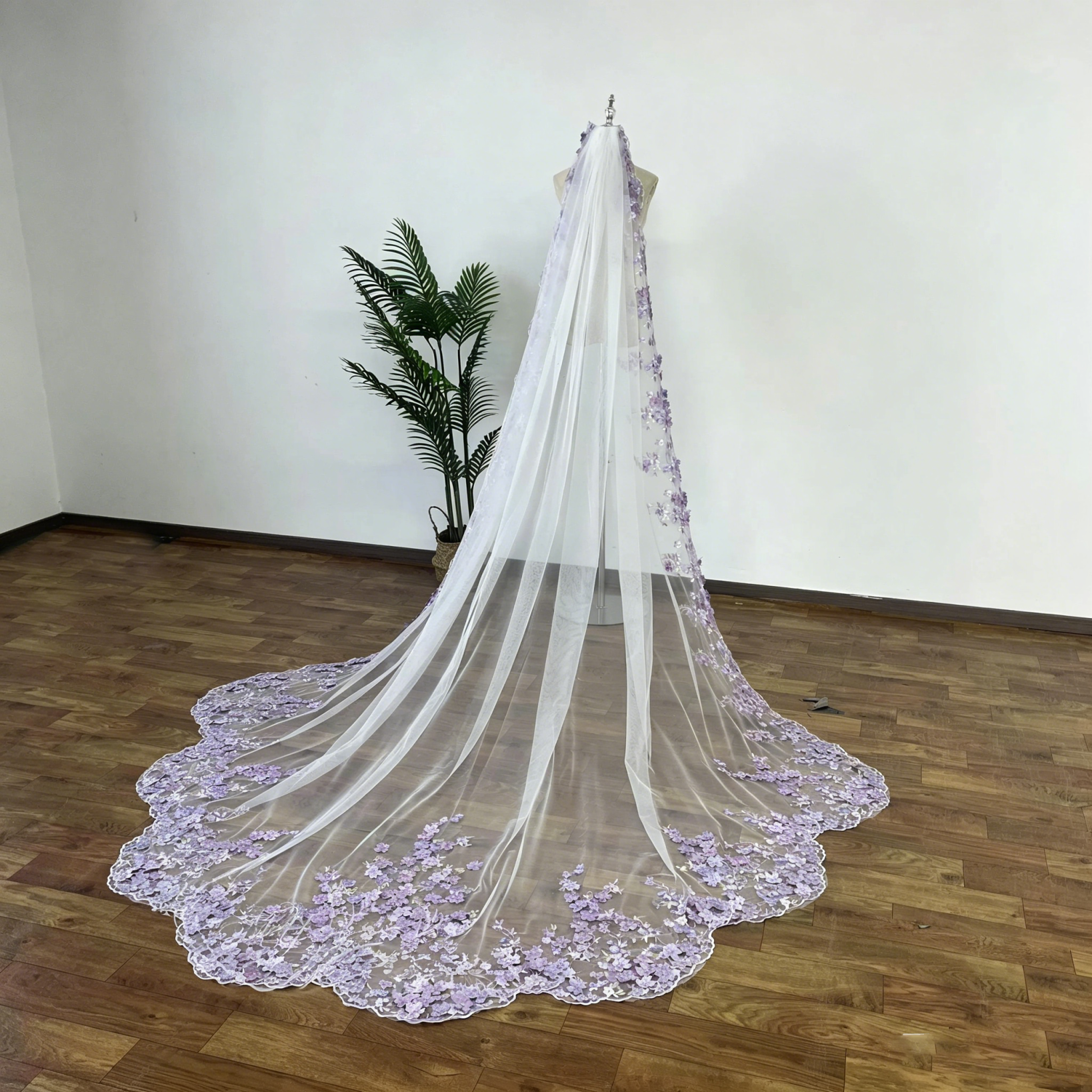 Gorgeous Bridal Wedding Veils With Comb 3D Appliques Long Cathedral One Layer Accessories For Brides Customized - view 5