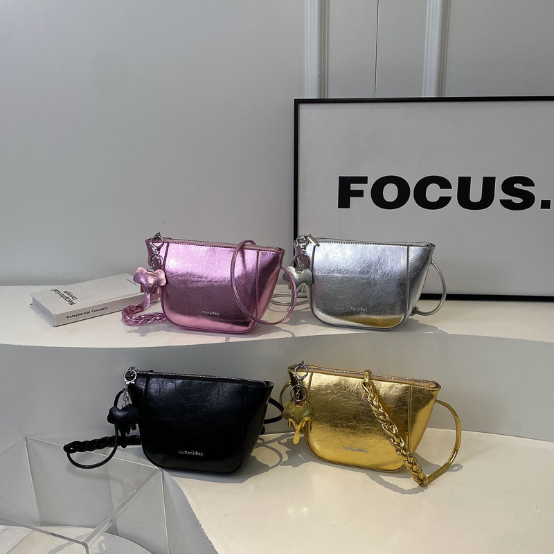 2026 Summer New Korean Style Minimalist Saddle Bag For Women, High-End Texture Trendy Versatile Casual Crossbody Shoulder Handbag - view 3