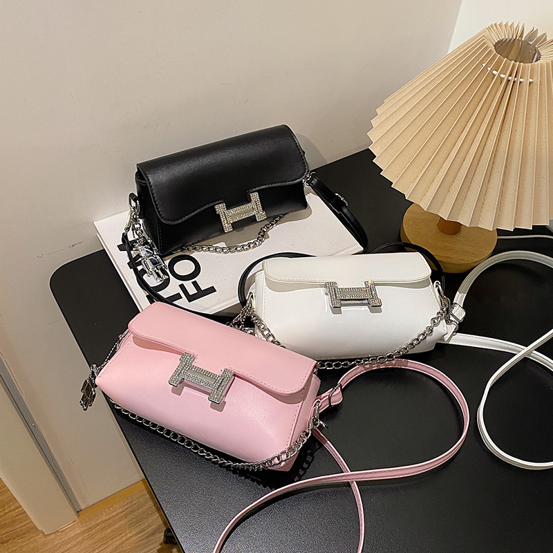 Early Spring New Unique Textured Chain Small Square Bag, Trendy Versatile Underarm Shoulder Crossbody Handbag For Women - view 3