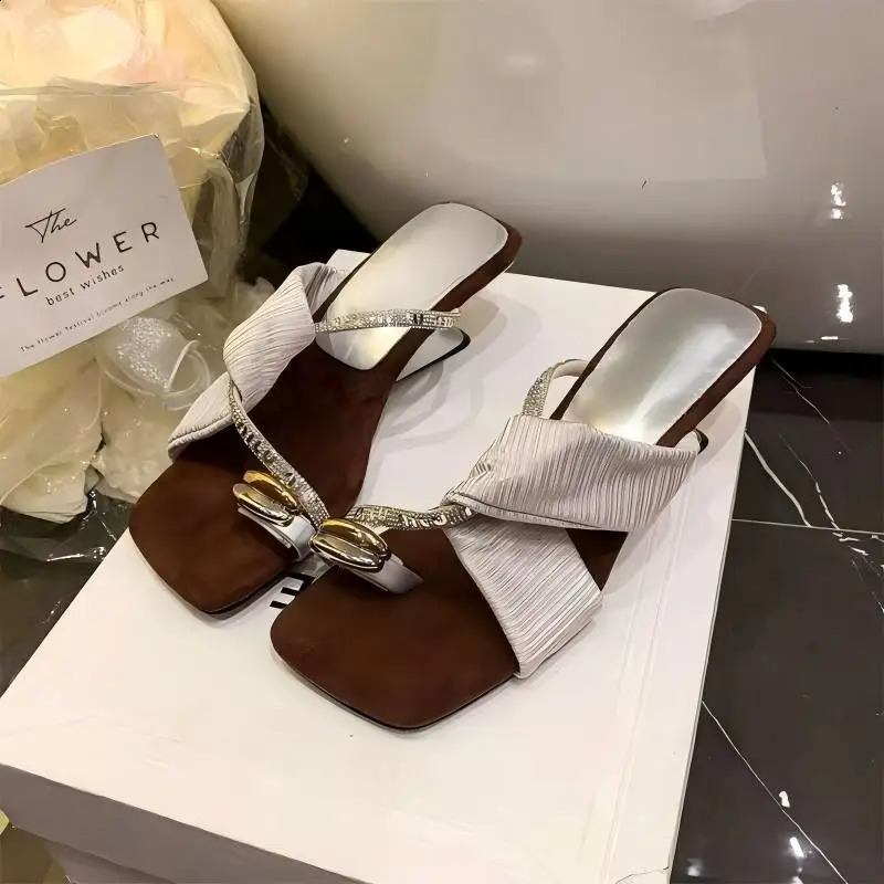 y Rhinestone Square Toe Sandals Loop Women Elegant Pleated Slides Metal Decor Beach Wedding Party Dress Mules Shoes 260626 - view 5