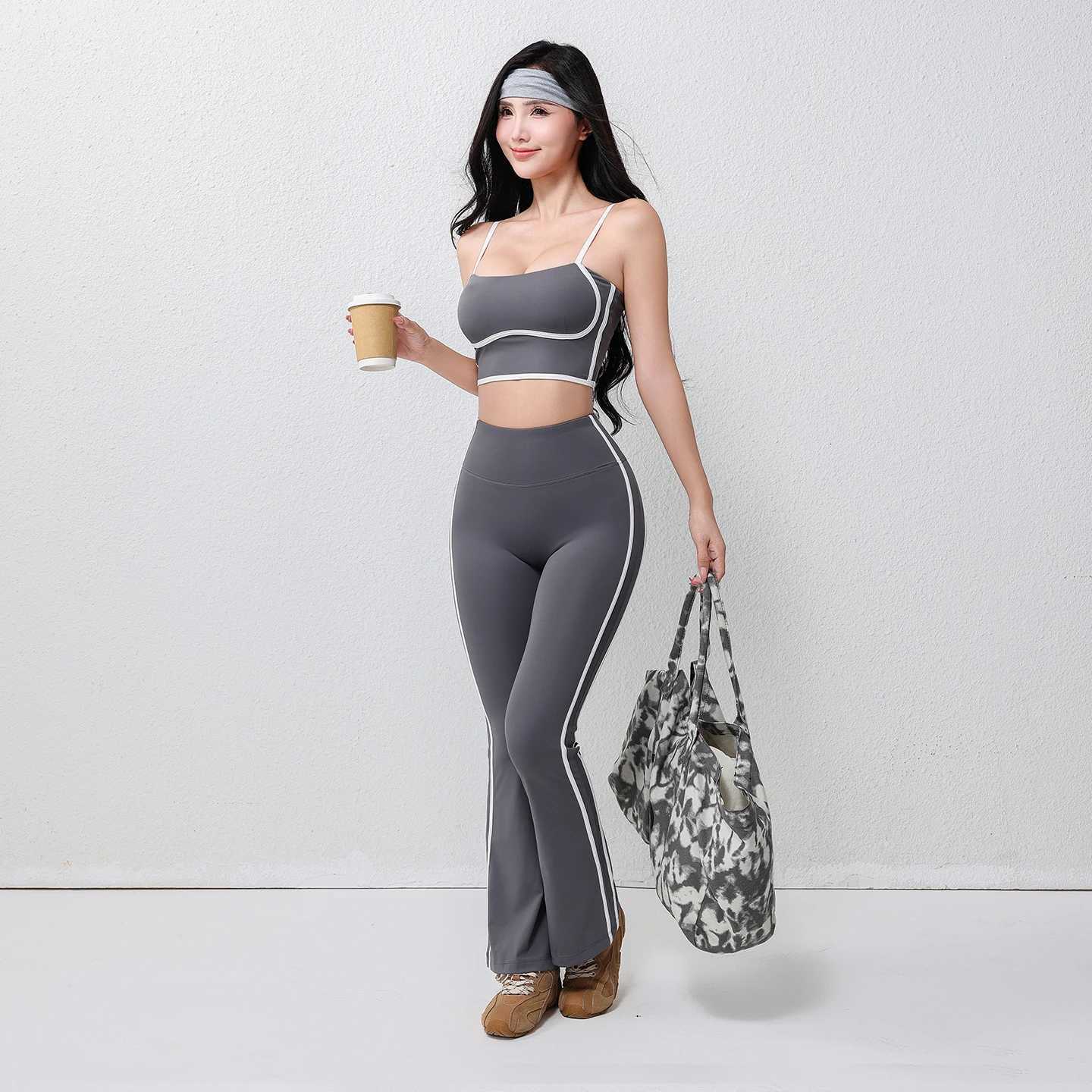 Flare Womens plus Size Fitness Yoga Pants Four-Way Stretch Breathable Full Length Elastic Waist Hip Lifting Yoga Trousers M260626 - view 3