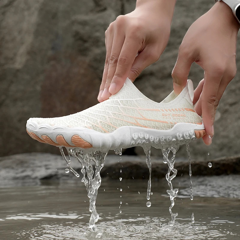 2026 Men Outdoor Trekking Shoes Lightweight AntiSlip Aqua Summer Breathable Beach Swimming Wading Footwear 260626 - view 4