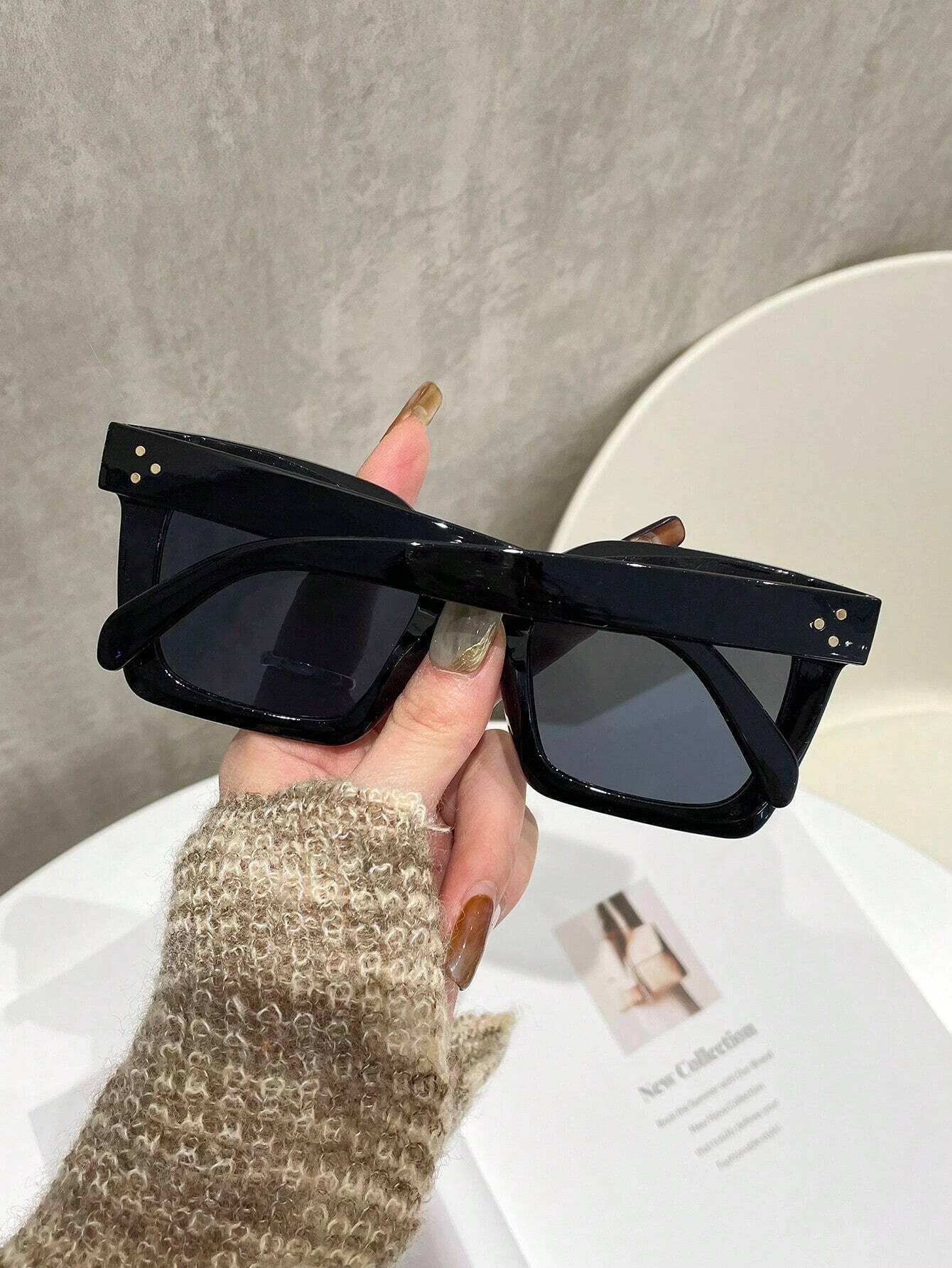 1/2Pcsretro High-Quality Square Large Frame Fashion Glasses Unisex With Rivet Decorated Arms Suitable For Driving And Daily Wear - view 5