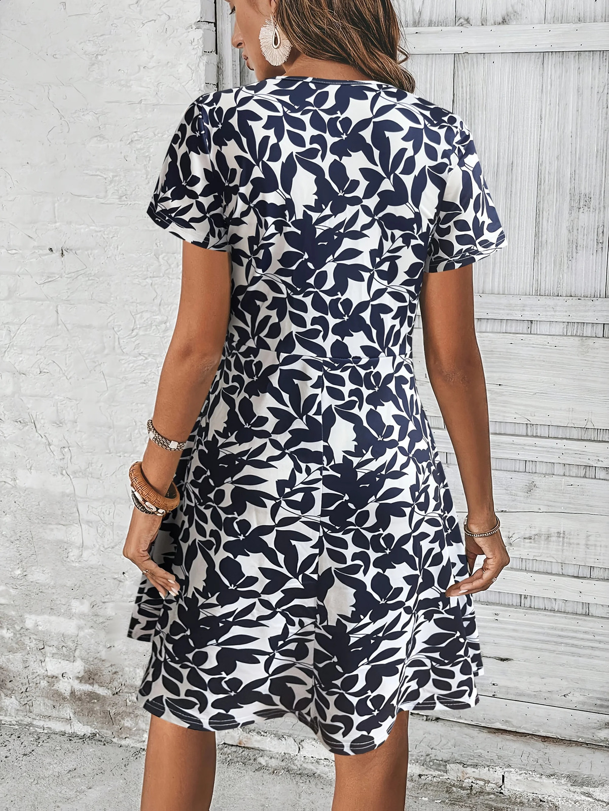 Womens Navy Blue Leaf Print Fit And Flare Dress Summer Casual V Neck Short Sleeve A Line Flowy Sundress 260625 - view 3