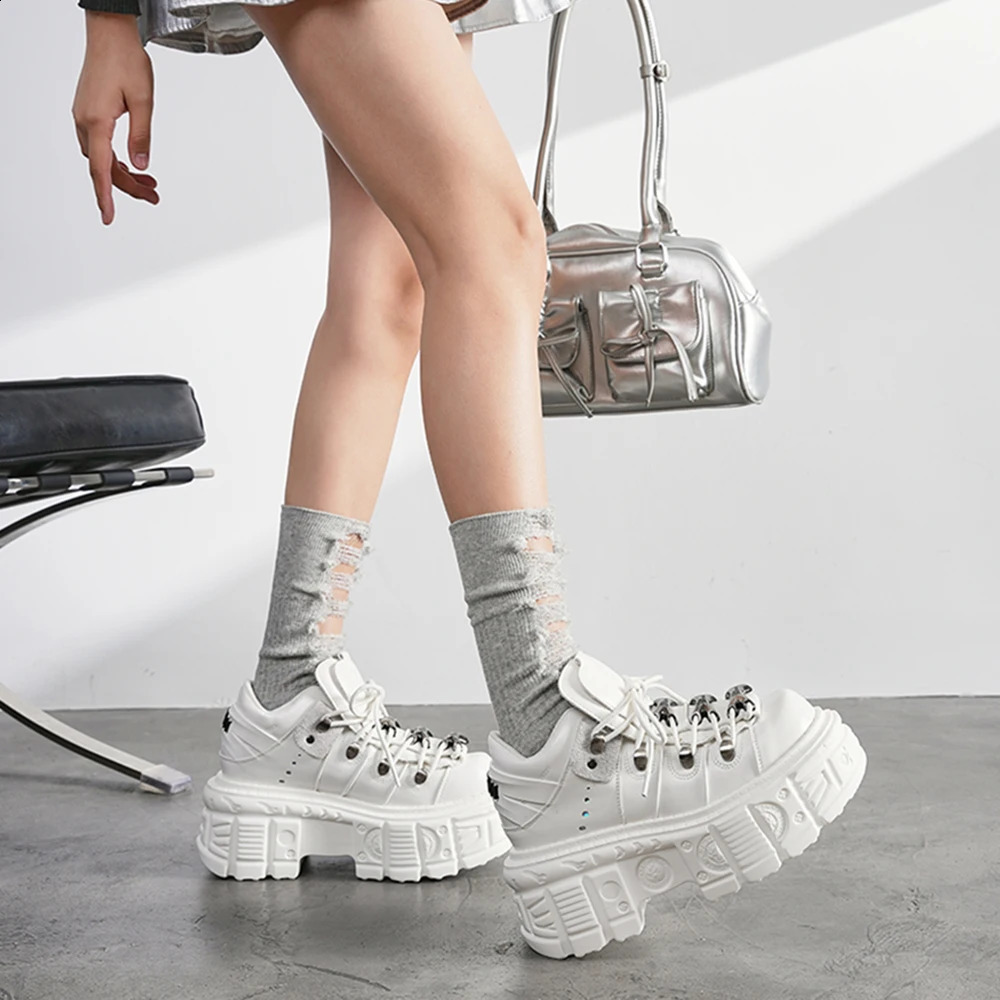 Punk Women Platform Ankle Boots Females Rock Round Toe Lace Up Fashion Retro y Shoes Metal Decor Short 260616