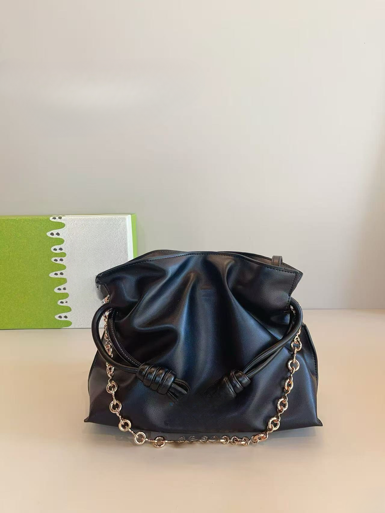 2026 Summer New Fashionable Cloud Bag French Elegant Super popular Style Small and Exquisite Design Women's Shoulder Bag Solid Color Design Luxur - view 7