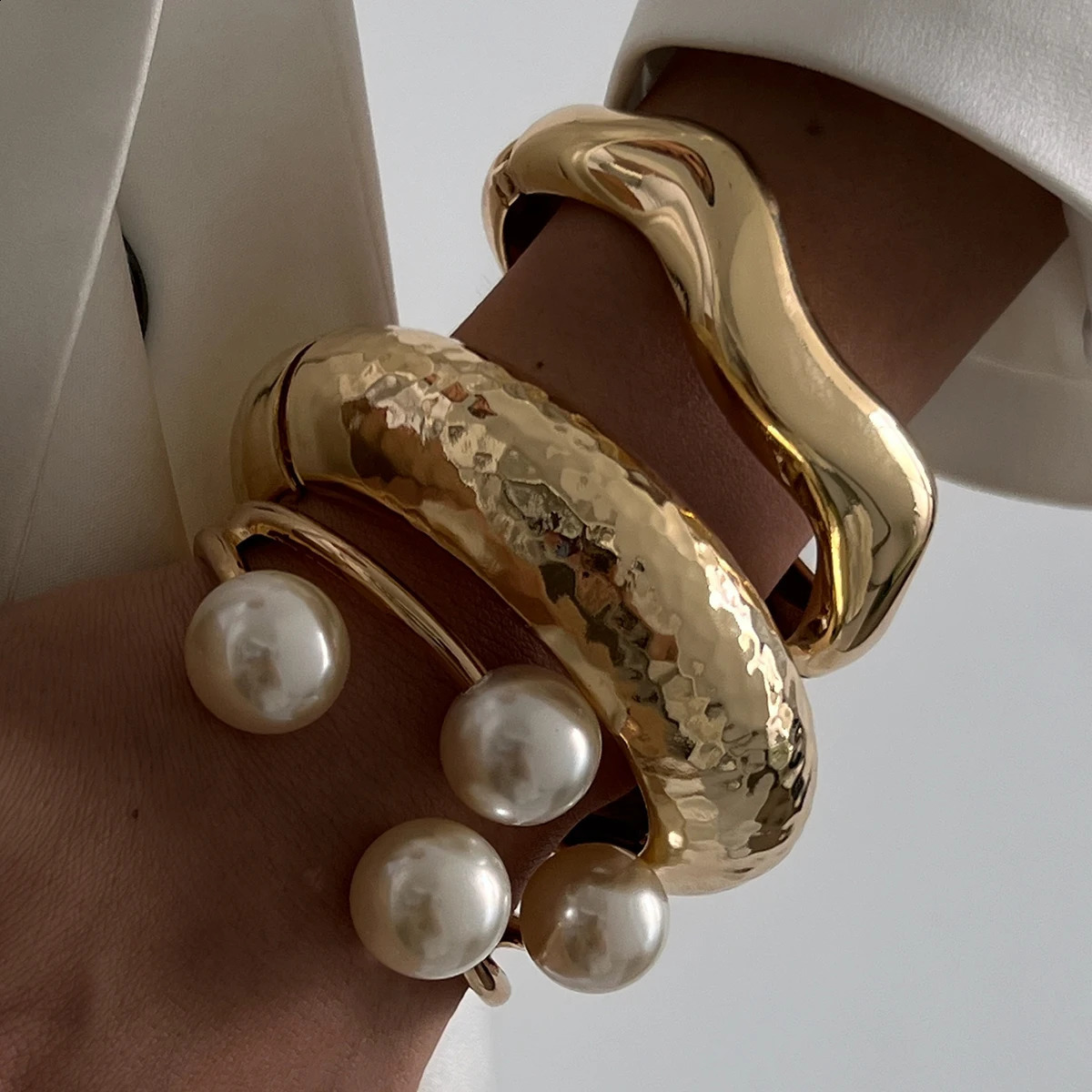3 Styles Creative Big Pearl Cuff Bracelet Trendy Punk Heavy Metal Chunky Spring Bangle for Women Men Steampunk Fashion260624 - view 3