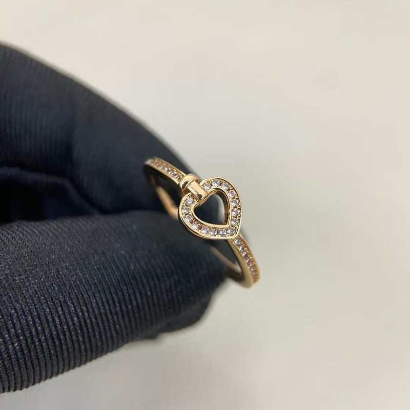 Ring Fashionable And Minimalist Heart Shaped Diamond Ring With Exquisite Geometric Design And Diamond Inlaid Ring Jewlery Designer For Women Fashion A - view 5