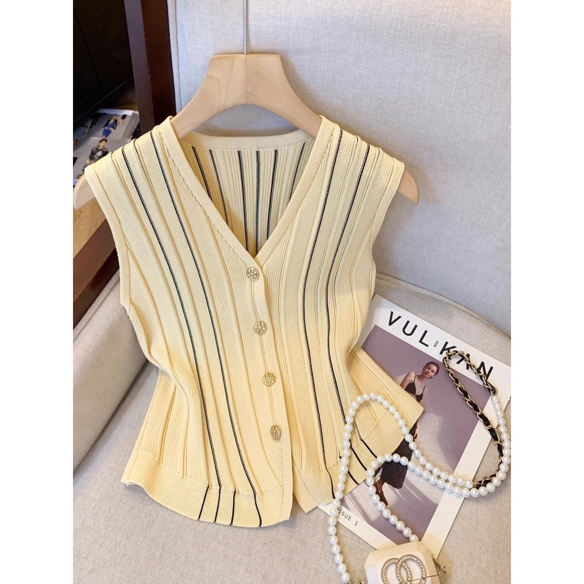 French-Style Contrast Color Striped V-Neck Knitted Vest For Women, New Summer Model, High-End Sleeveless Top A4531 Sleeveless Top Sexy Suspenders - view 3