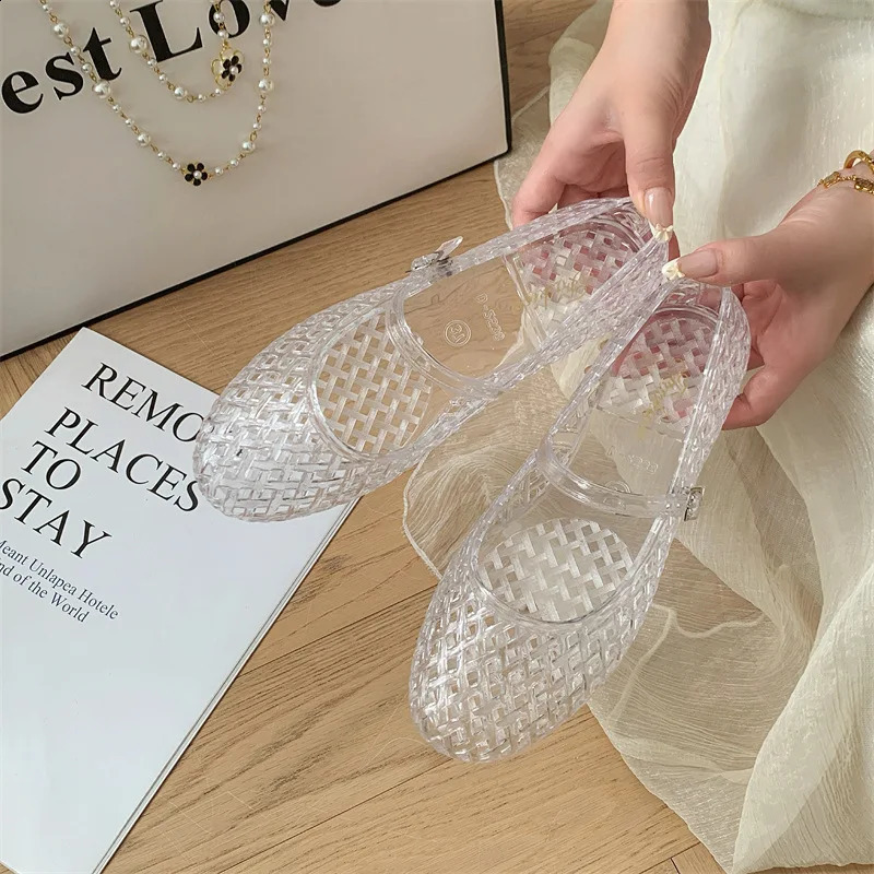 Baotou Sandals Womens Summer Flat Hollow Fashion Transparent Casual Outerwear Single Shoes 260626