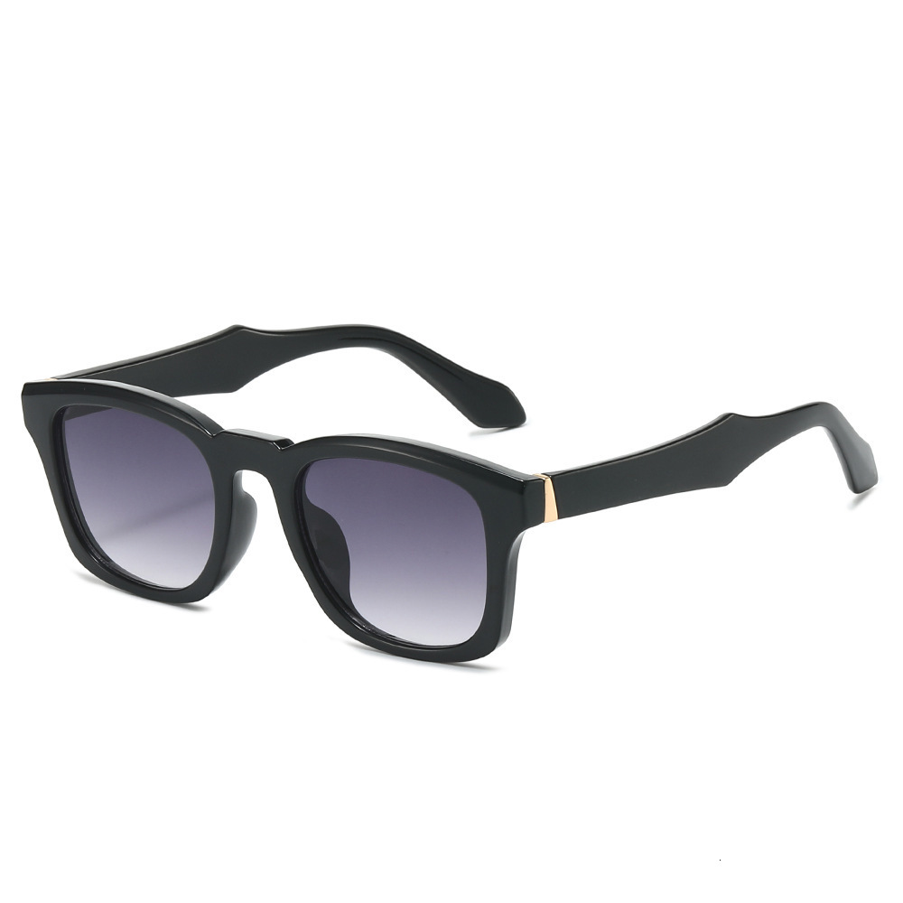 2026 New Square Frame Fashion Sunglasses, European And American Style, Popular On Instagram, With Devil-Shaped Temples, Export Sunglasses - view 5