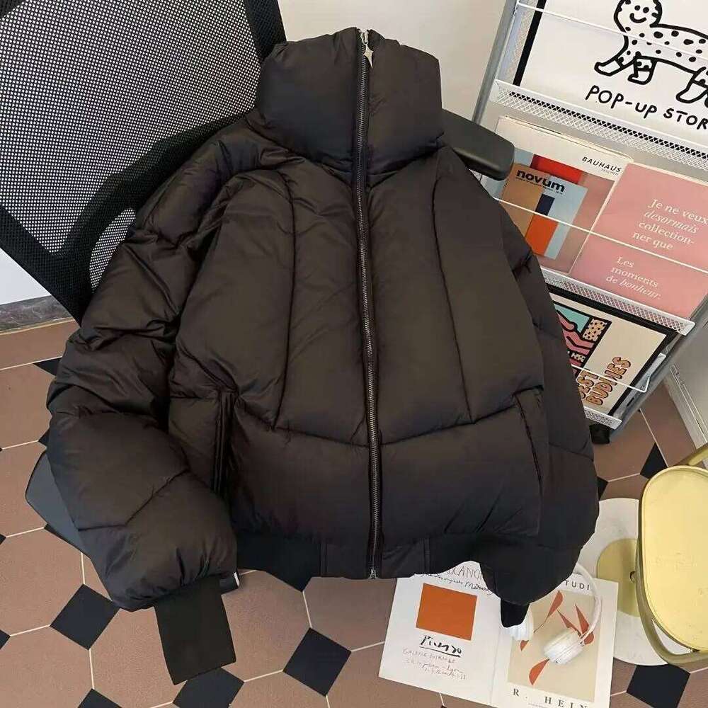 Mens Short Puffer Winter Thickened Warm Down Cotton Coat Loose High Collar Streetwear Fashion Windproof Bread Jacket J260626 - view 1