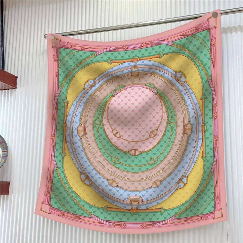 90CM French Love Circle Belt Chain High Quality Twill Silk Shawl Sunscreen Large Square Decorative Scarf 26Y06226