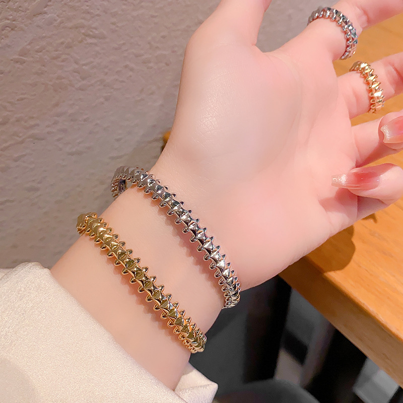 K Gold Rivet Electroplated Copper Material Niche Fashion High-end Design Bracelet - view 3