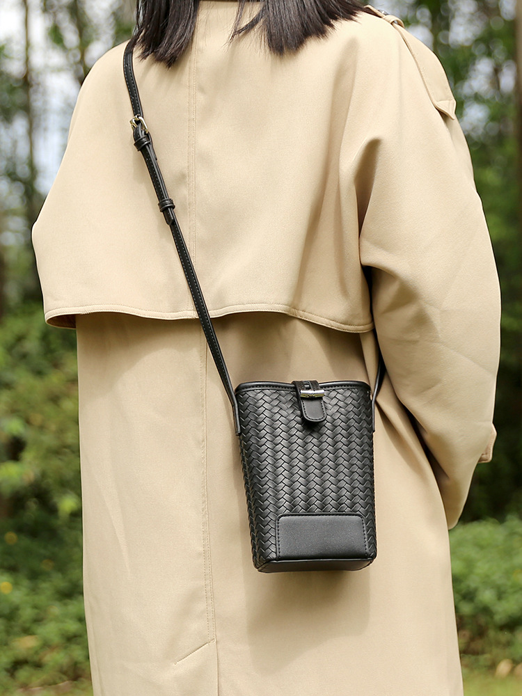 Free Shipping 2026 New Woven Mini Square Bag for Women, Unique Designer Crossbody Phone Purse, Versatile Casual Everyday Bag - view 5
