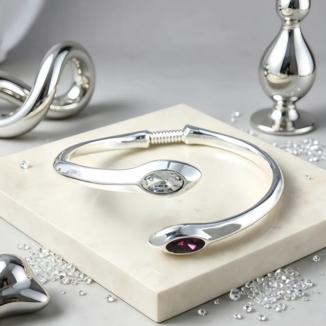 2026 Spring Beautiful socialite style gold silver colored crystal open bracelet high-end accessories banquet gift 260626 - view 1