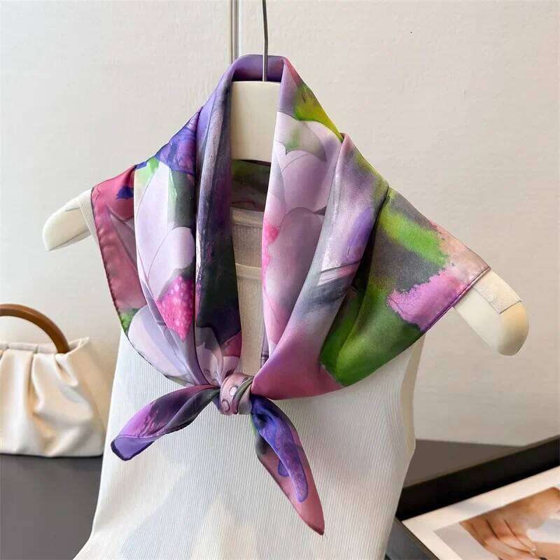 New Summer Luxury Square Print Bandana Women Imitation Silk Scarf Casual Decoration Neckerchief Headband for Travel Beach 26Y06226