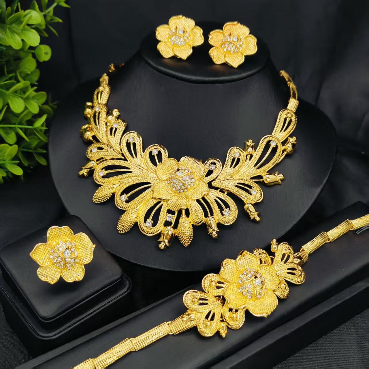 New Dubai African Necklace Earrings Jewelry Set For Women 24K Gold Plated Indian Nigeria Bridal Wedding Party Jewellery
