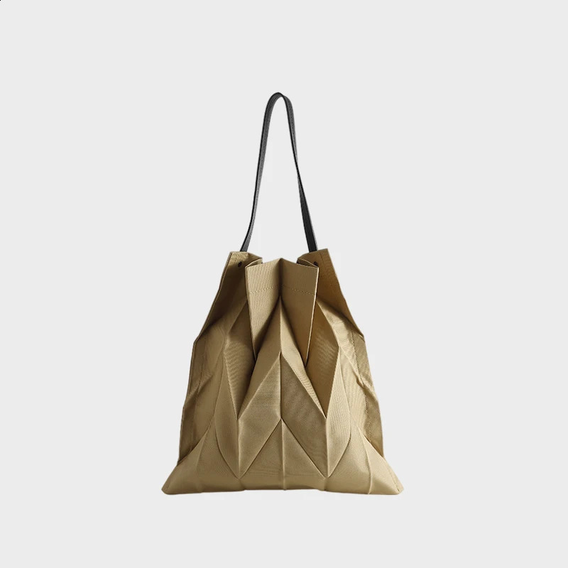 Miyake Pleated Geometric Ringer Unique Solid Color Shopping Bag Handbag for Woman Drawstring Bags 260625 - view 5