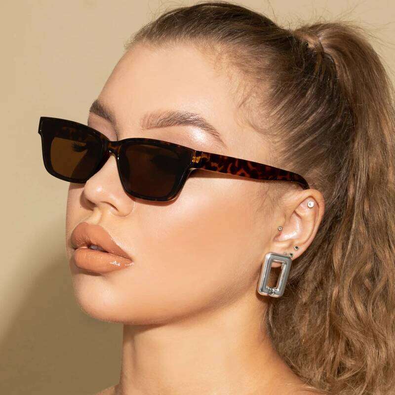 Small Vintage Lady Rectangle Sunglasses Women Fashion Retro Brand Design Travel Square Black Frame Sun Glasses For Female UV400 26Y0626 - view 1