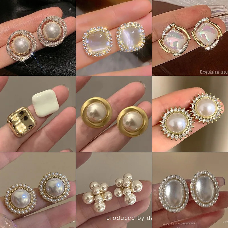 Retro Pearl Ear Clips Gentle and Advanced Ear Accessories Fashion Womens Versatile and Painless Ear Clips 260626