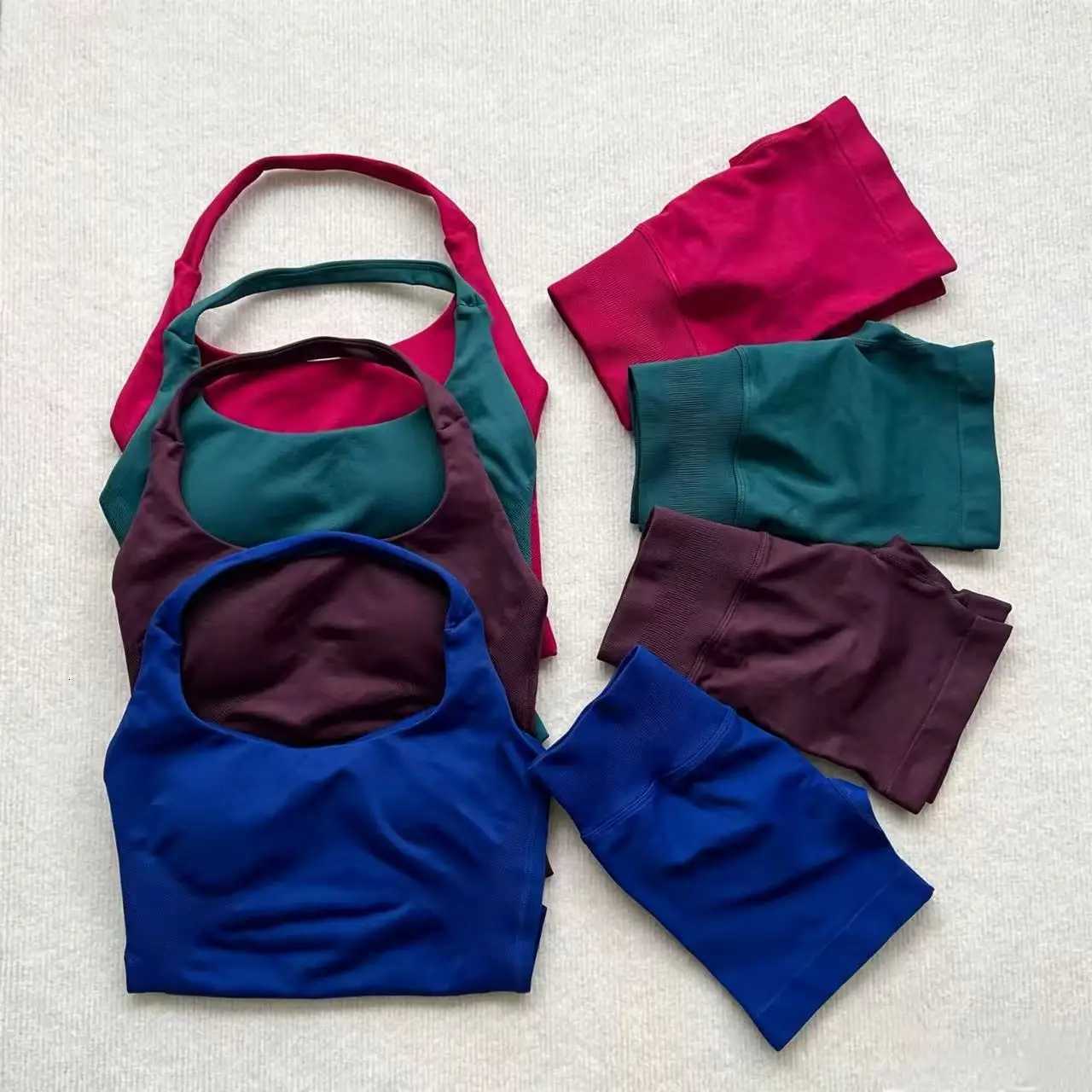 Yoga Halter Neck Open Outfit Two-Piece Set for Women Push-Up Sports Bra High-Waisted Butt-Lifting Fitness Shorts M260626 - view 3