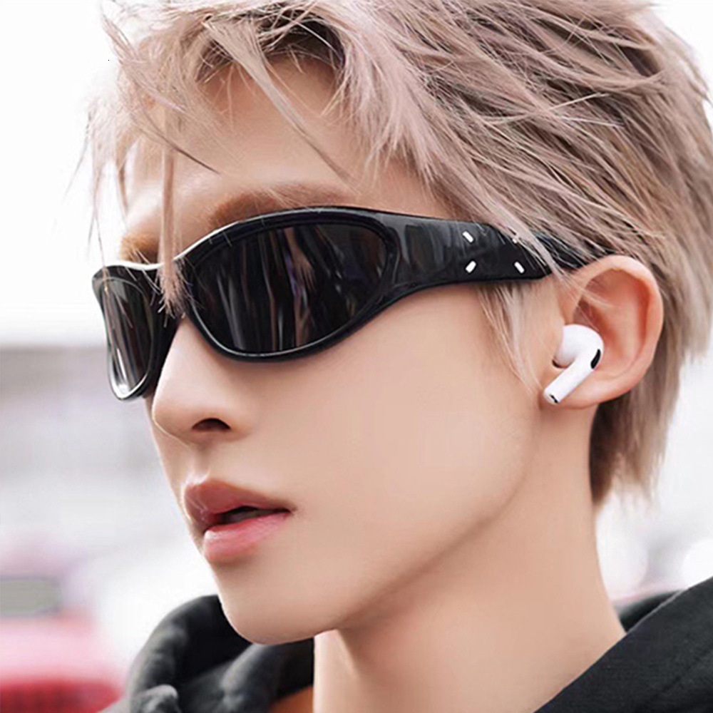 New Personalized Futuristic Women, Windproof Cycling Goggles for Men, Mountaineering UV Protection Outdoor Sunglasses wholesale - view 4