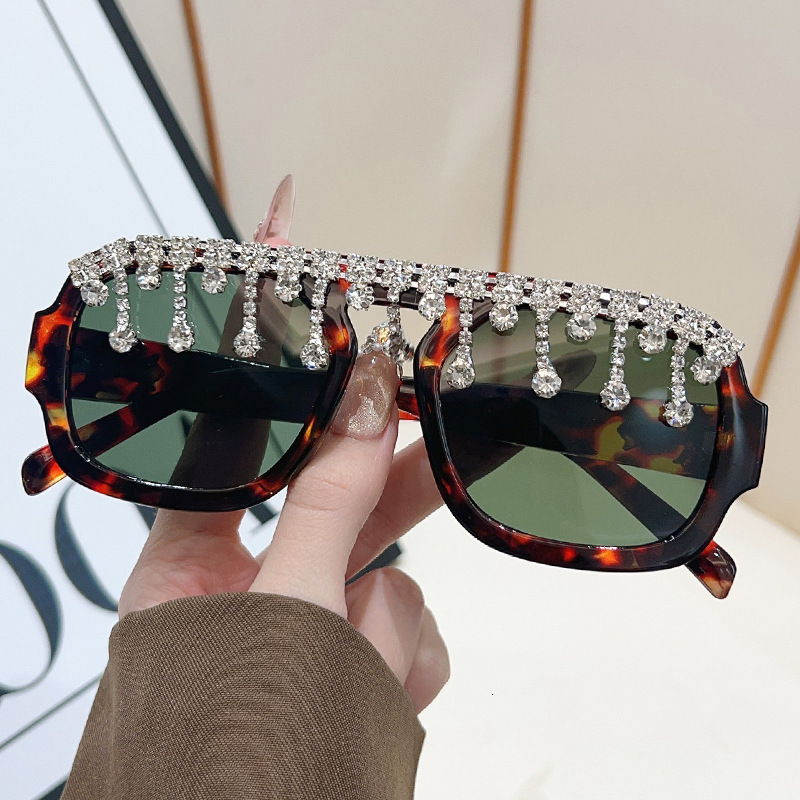 2026 New Personalized Trendy European And American Internet Celebrity Ins Hip-Hop Square Fashionable Curtains Sunglasses For Women - view 4