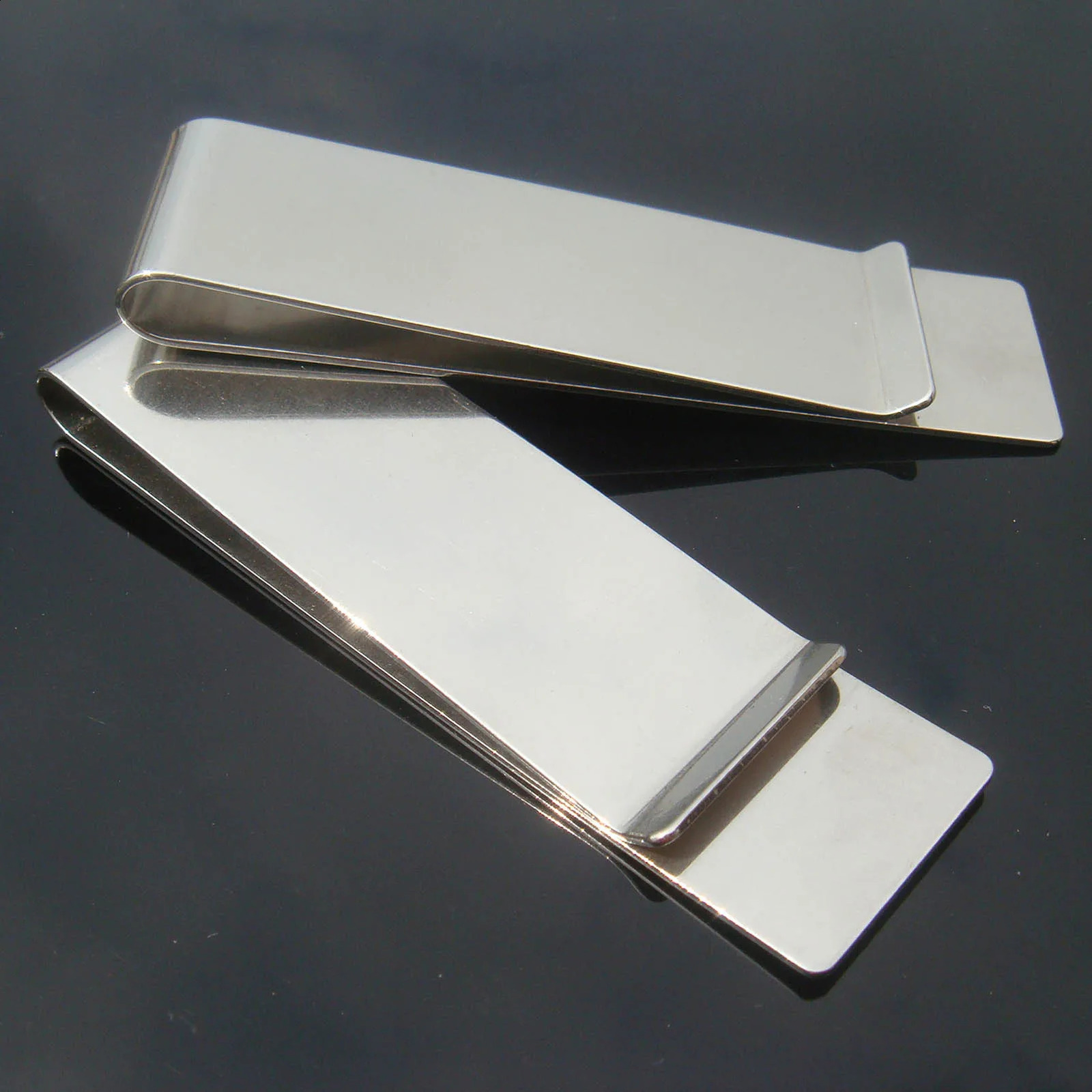 1Pcs Stainless Steel Money Clip Fashion Simple Silver Creative Banknote Clip Belt Clip Personality Bookmark Metal Ticket Folder 260626
