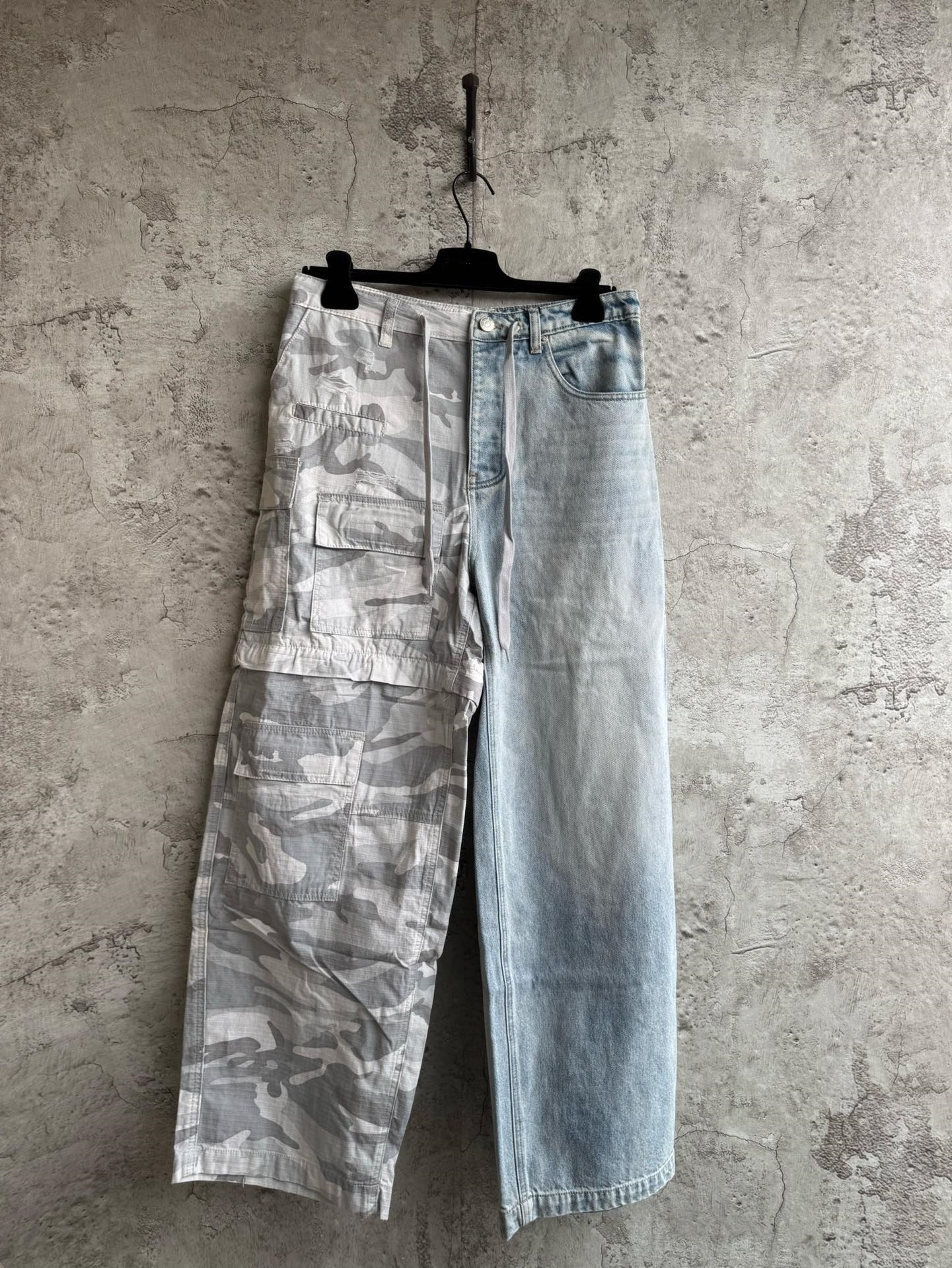 New Camouflage Spliced Cowboy Pants for Couples Personalized Casual Washable Wide Leg Jeans - view 4