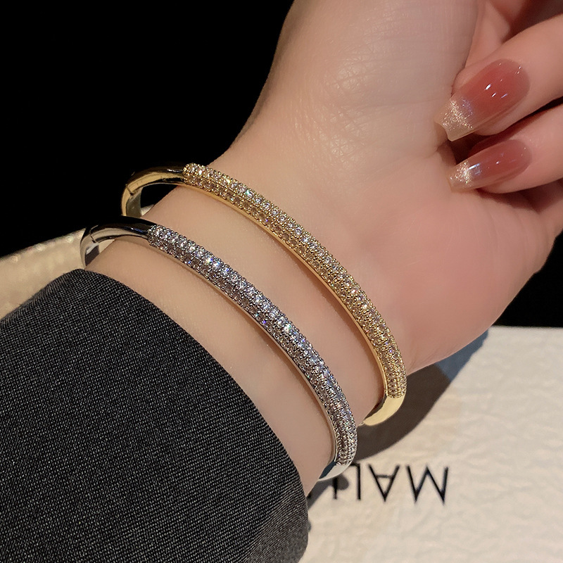 Full Diamond Zircon Sparkling High-End Niche Design Sense Elegant Versatile Personality Bracelet Jewelry