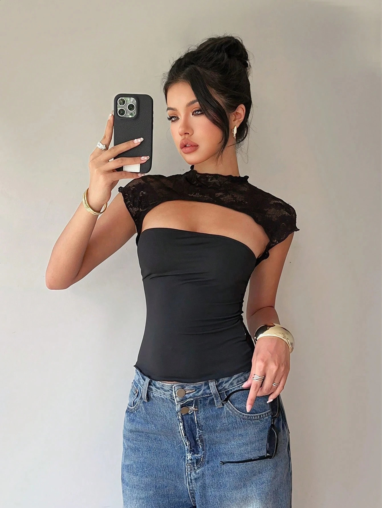 Womens Sexy Lace Patchwork Front Hollow Out Short Sleeve T-Shirt Casual Slim Fit Solid Color Crop Top Spring/Summer 2026 260626 - view 6