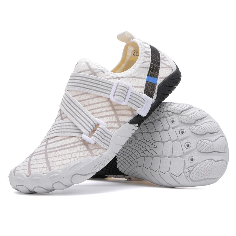 Water Shoes for Women Man Barefoot QuickDry Aqua Sock Lightweight Breathable Swimming Beach and Outdoor Activities 260626