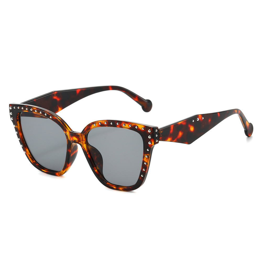 2026 New European And American Fashion Women's Trendy Versatile Studded Sunglasses Color-Block Glasses For Men - view 6