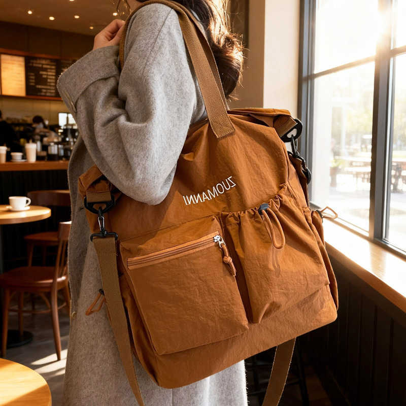 Bag Fashionable Leisure Travel Tote Large Capacity Womens Handbag Suitable for Fitness Yoga Bag travel weekend Overnight Bag M260626