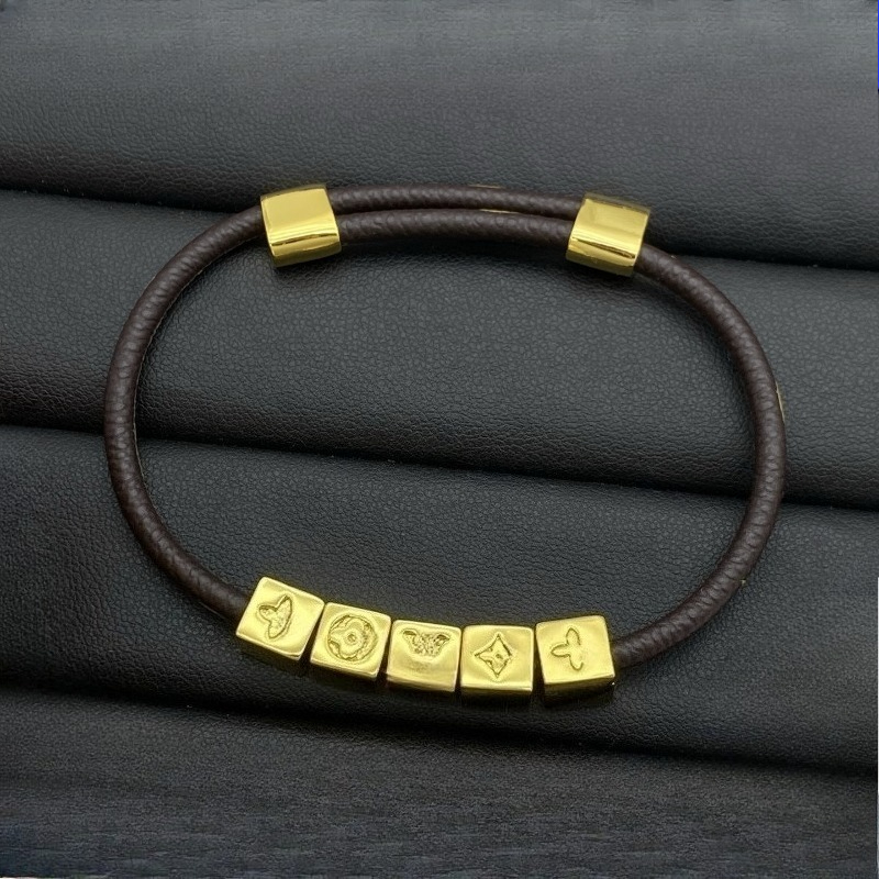 Luxury Sleek Vintage Pattern Leather Bracelet Fashionable and Unique Bracelet Necklace Simple and Versatile Bracelet Jewelry