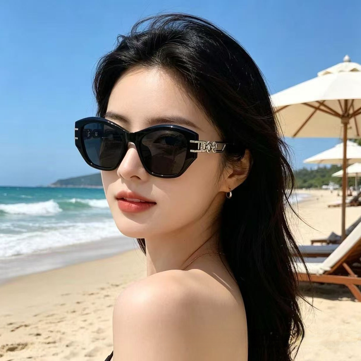 2026 Designer's New Cat Eye Small Frame Niche Versatile Light Luxury Style Women's Sunglasses Internet Celebrity Personality Simple Sunshade