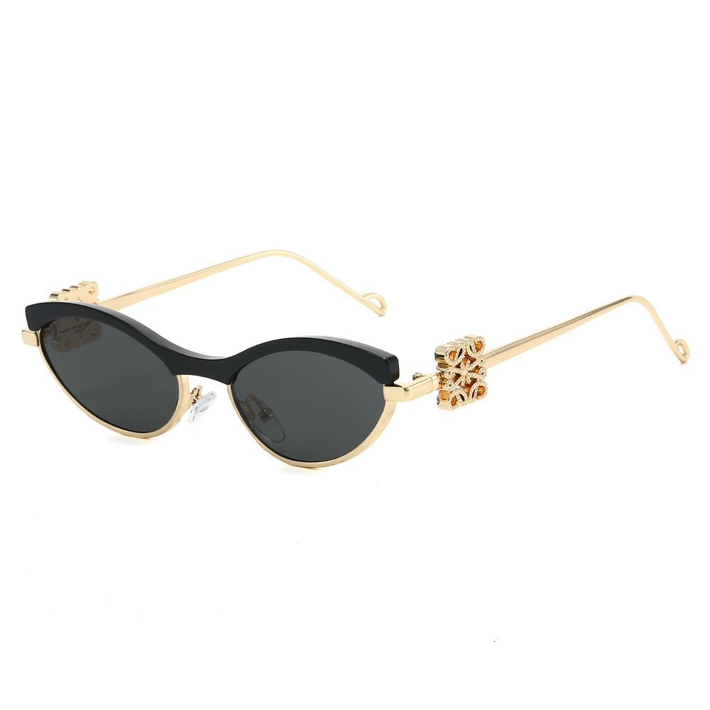 New Stylish High-Fashion Cat-Eye Small-Frame Sunglasses A Unique Vintage Look, Metal Frame With Diamond Accents - view 3