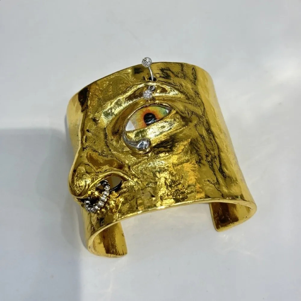 Vintage Facial Features Bracelet Exaggerated 3D Open Bangle Hand Crafted Open Cuff Bracelet 260625 - view 4