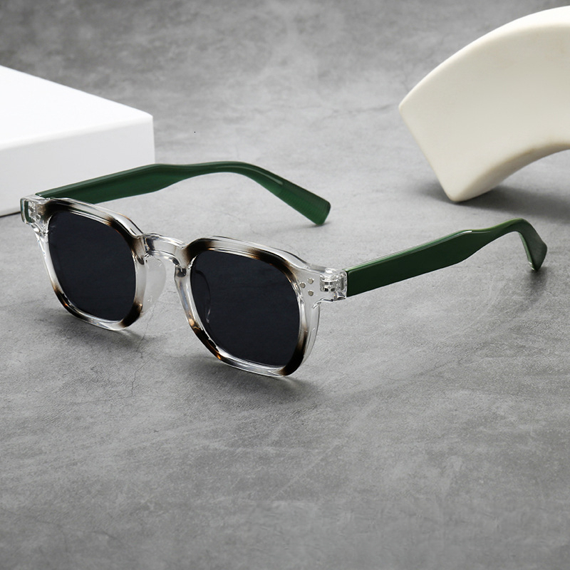 2026 Designer's New Retro Thick Oval Casual Small Frame Luxurious And High-end Women's Sunglasses With Sun Protection And UV Protection For - view 9
