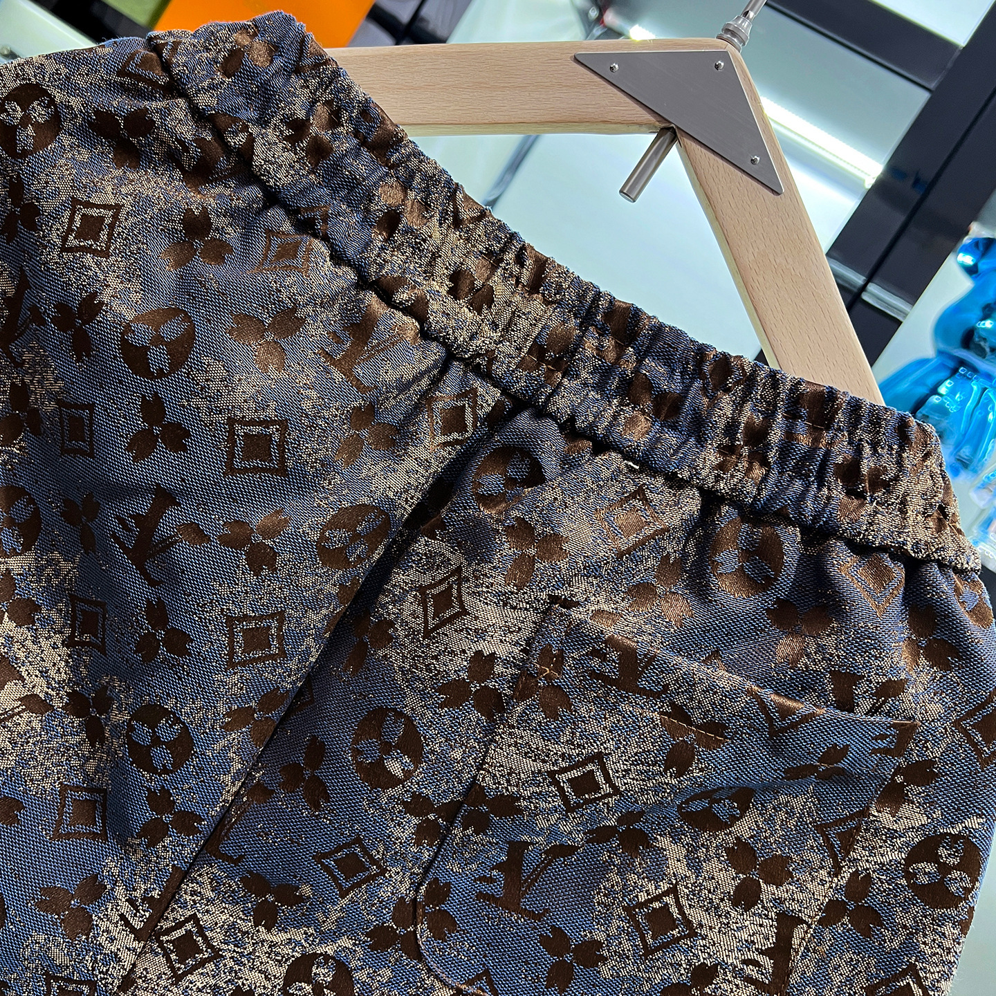 European High-End Light Luxury Jacquard Casual For Men, New Summer Trendy Brand Outdoor Men's Beach Shorts - view 6