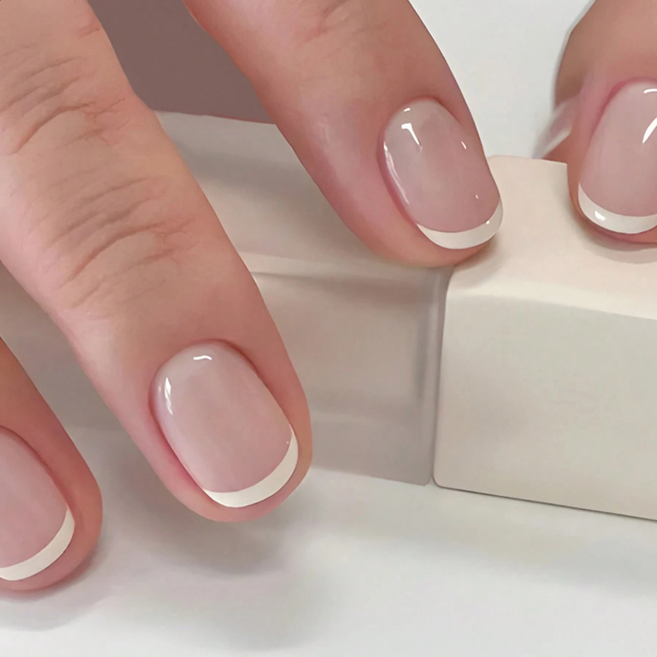 120pcs Short Square White French Simple Shiny False Nails Fashionable Wearable Nails Suitable for Daily Work Study and Party 260626 - view 5