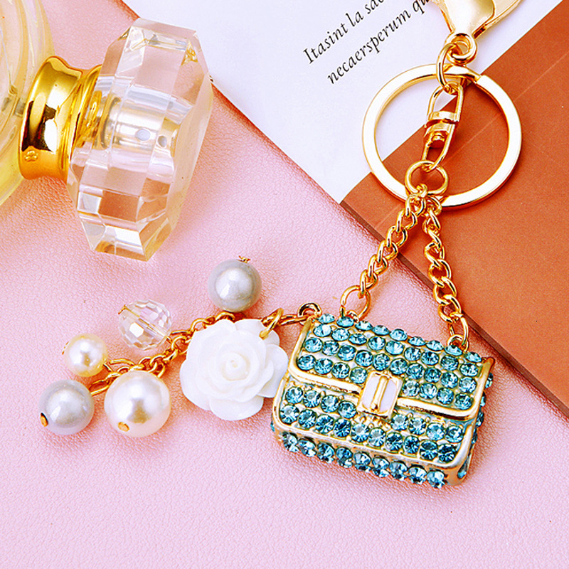 Keychain Fashionable And Exquisite Pearl Shoulder Bag Design Car Keychain Metal Cute Women's Bag Pendant Keychain Ring Creative Hanging Accessori - view 3