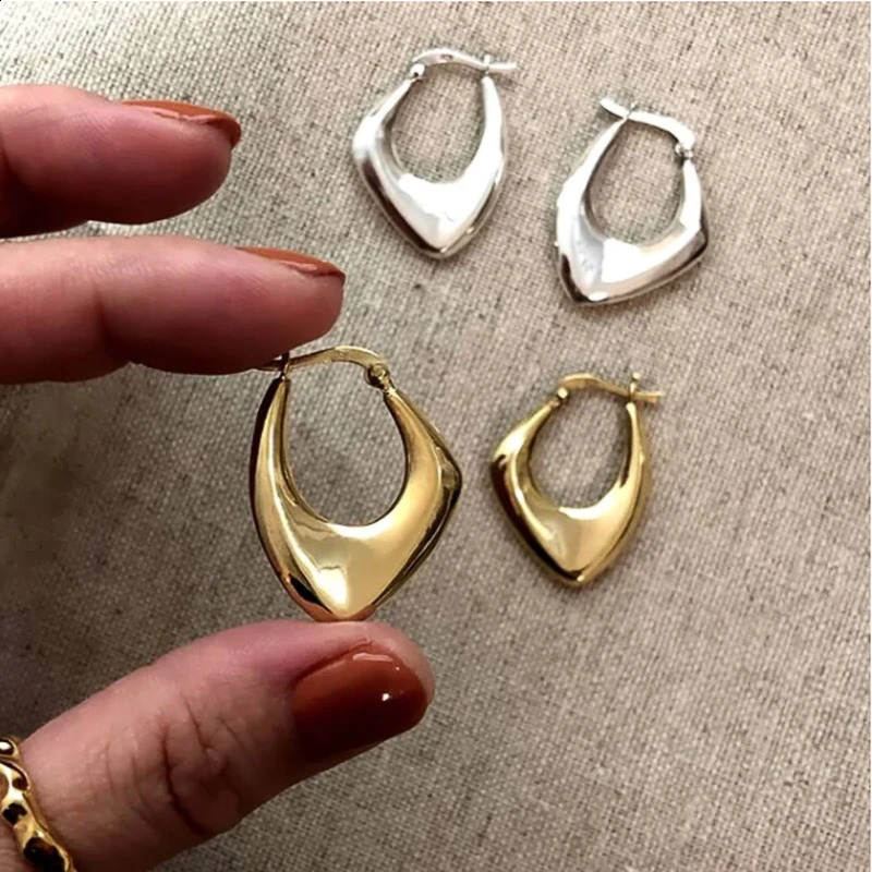 Huitan Geometric Metal Hoop Earrings for Women Gold ColorSilver Color Fashion Ladys Ear Earrings Daily Wear Versatile Jewelry 260626 - view 1