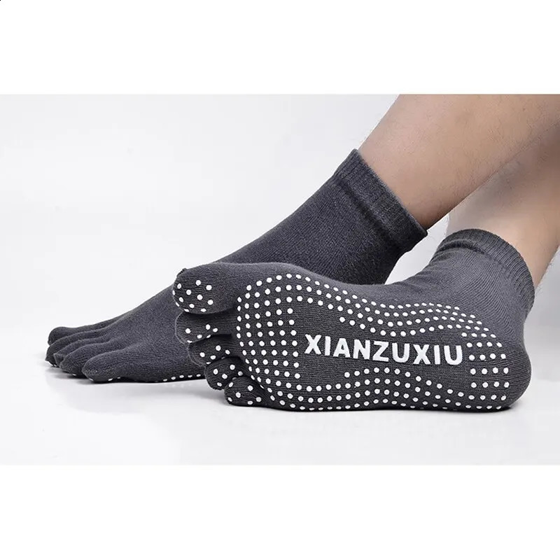 Men Pilates Socks Wholesale Cotton Breathable Non-Slip Massage Yoga Socks Cotton YOGA Sports Five-finger Socks 5 toe socks 260626 - view 7