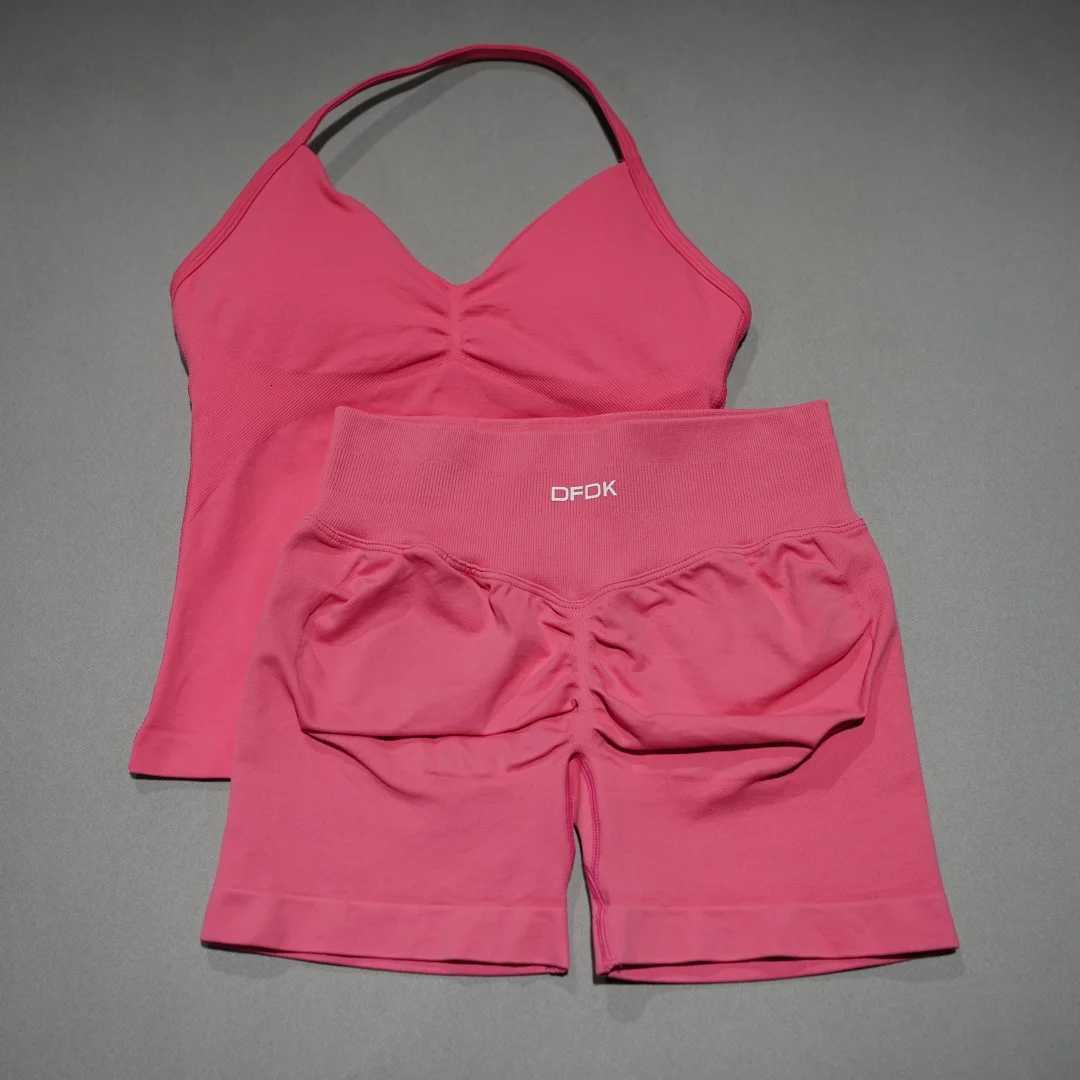 Set DFDK Sports Women 2-Piece Backless Yoga Vest High Waist Seamless Tight Shorts Fitness Workout Outfit M260626 - view 7
