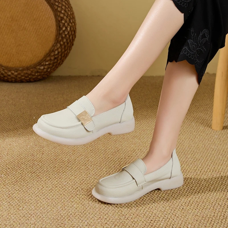 AIYUQI 2026 Womens Loafers Nonslip slipon genuine leather female shoes Plus size flat and comfortable Moccasins women 260626 - view 5