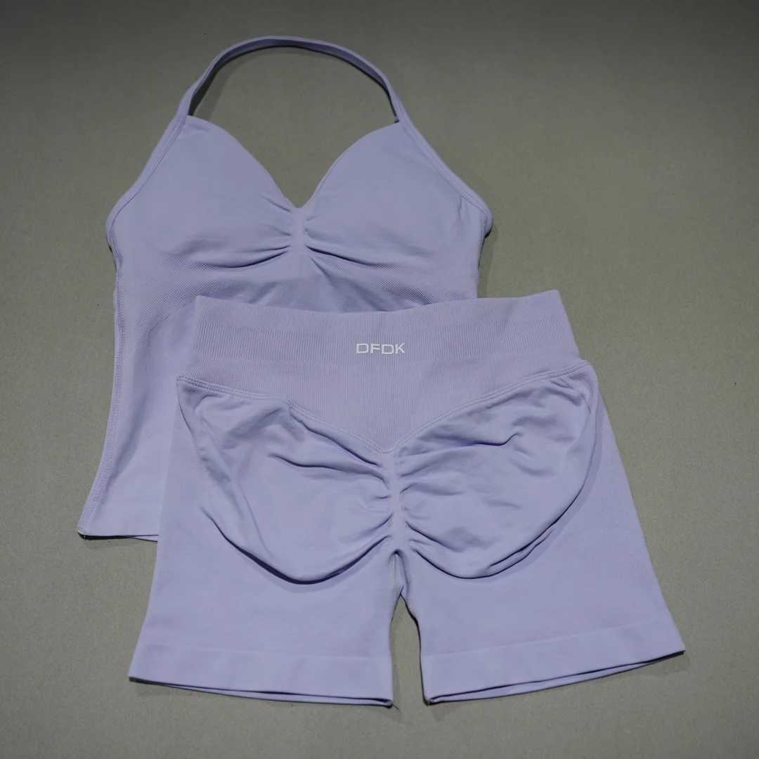 Set DFDK Sports Women 2-Piece Backless Yoga Vest High Waist Seamless Tight Shorts Fitness Workout Outfit M260626 - view 5