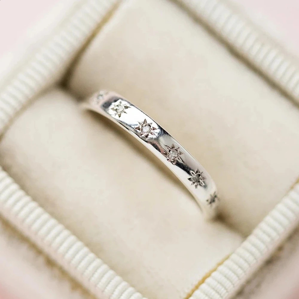 Huitan Korean Style Simple Metal Rings for Women Inlaid Shiny CZ Stone Daily Wearable Accessories Versatile Lady Finger Jewelry 260625 - view 5
