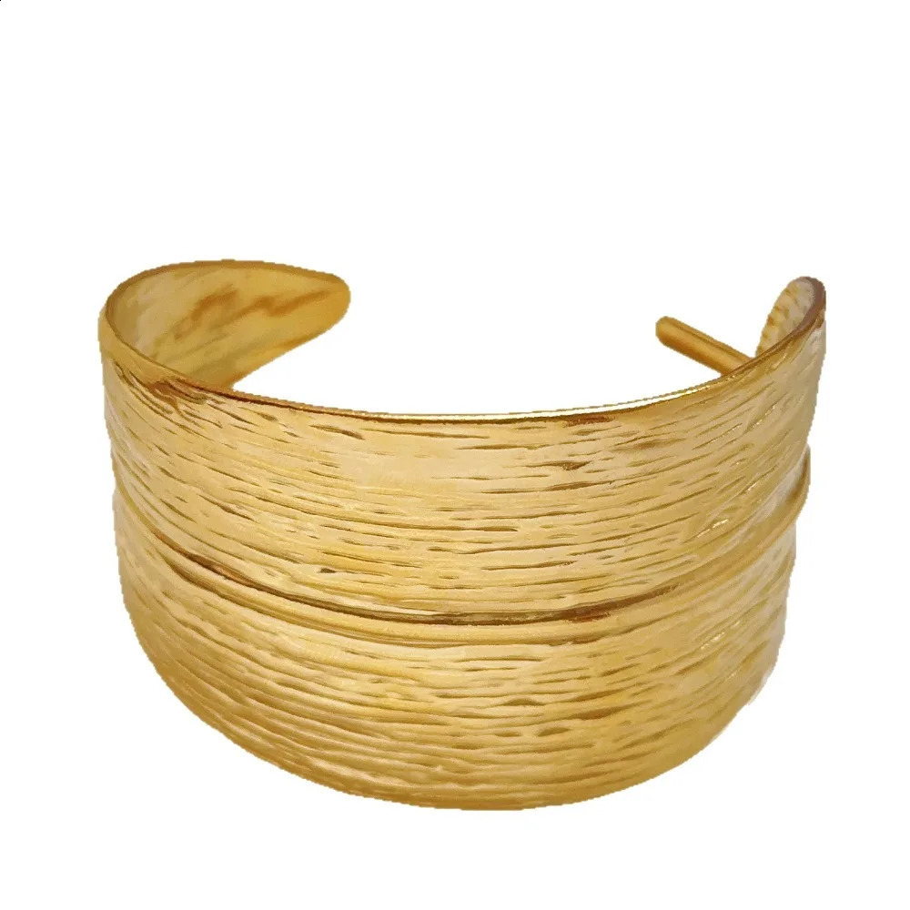 Exaggerated Gold Color Stainless Steel Three-dimensional Relief Texture Opening Adjustable Wide-faced Bangle for Woman Jewelry 260625 - view 5